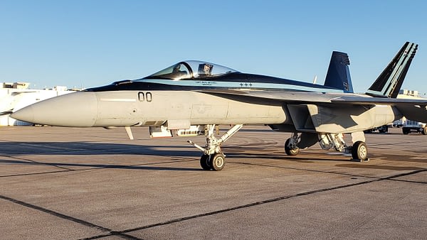 Tom Cruise's Top Gun F-18 Super Hornet To Join Blue Angels ...