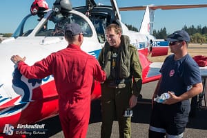 Flying with the Canadian Forces Snowbirds - AirshowStuff