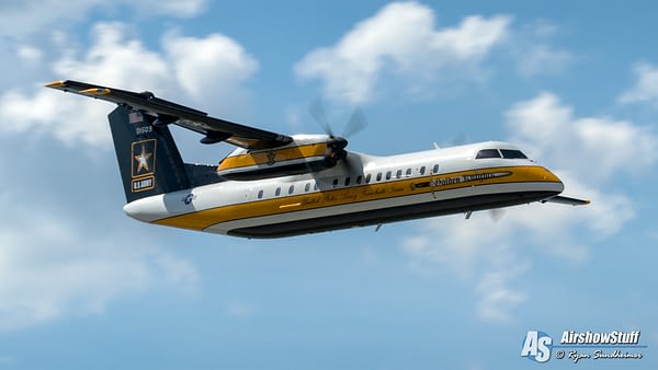 US Army Golden Knights Retire C-31 Jump Plane After 34 Years Of Service ...