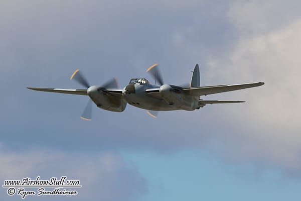 EAA AirVenture Announcements – deHavilland Mosquito And More!