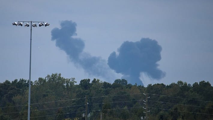 Snowbird Pilot Safe After Jet Crashes Near Atlanta Air Show