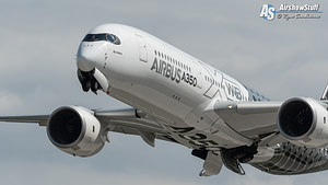 Airbus A350 - EAA AirVenture Oshkosh 2015