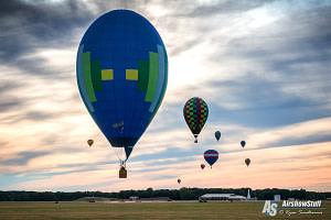 Hot Air Balloons - Battle Creek Field of Flight Airshow and Balloon Festival 2016