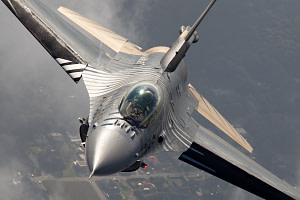 SoloTurk F-16 Fighting Falcon