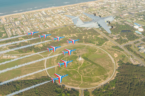 Patrouille de France Over Kittyhawk/Wright Brothers Monument
