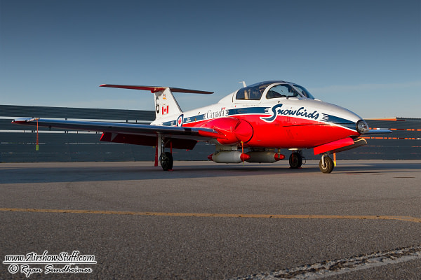 Canadian Forces Snowbirds - CT-114 Tutor - AirshowStuff