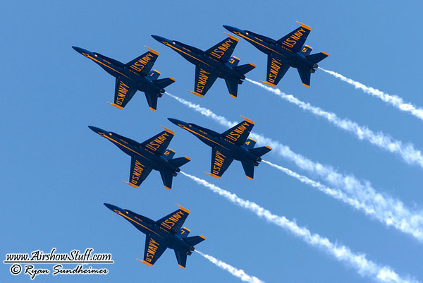 Blue Angels Delta Returns for Cleveland Airshow