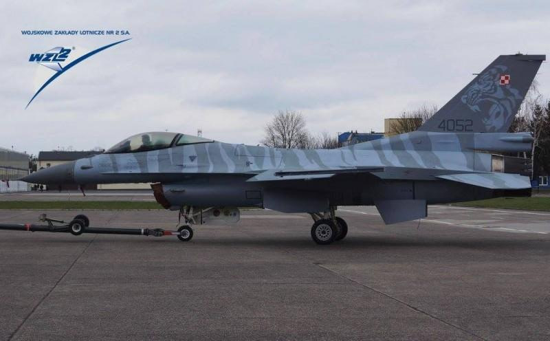 Is This The Amazing Tiger Paint Scheme For The New Polish F-16 Demo Team?