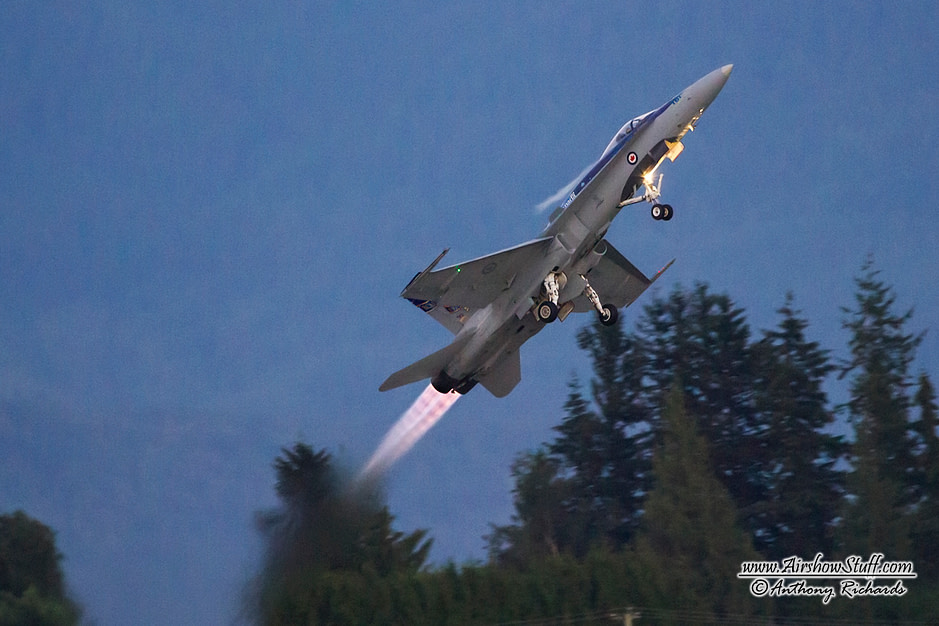 CF-18 Hornet Night Afterburner Takeoff - Abbotsford International Airshow 2014